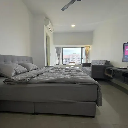 Melaka Imperio Residence With Wifi And Poolseaview Exterior photo