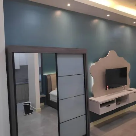 Melaka Imperio Residence With Wifi And Poolseaview Exterior photo