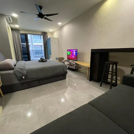 Melaka Imperio Residence With Wifi And Poolseaview Exterior photo