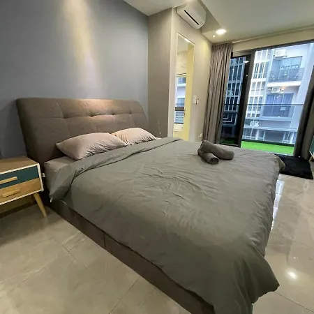 Melaka Imperio Residence With Wifi And Poolseaview Exterior photo
