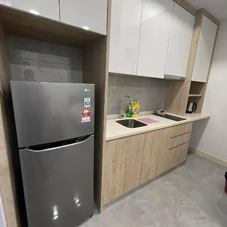Melaka Imperio Residence With Wifi And Poolseaview Exterior photo