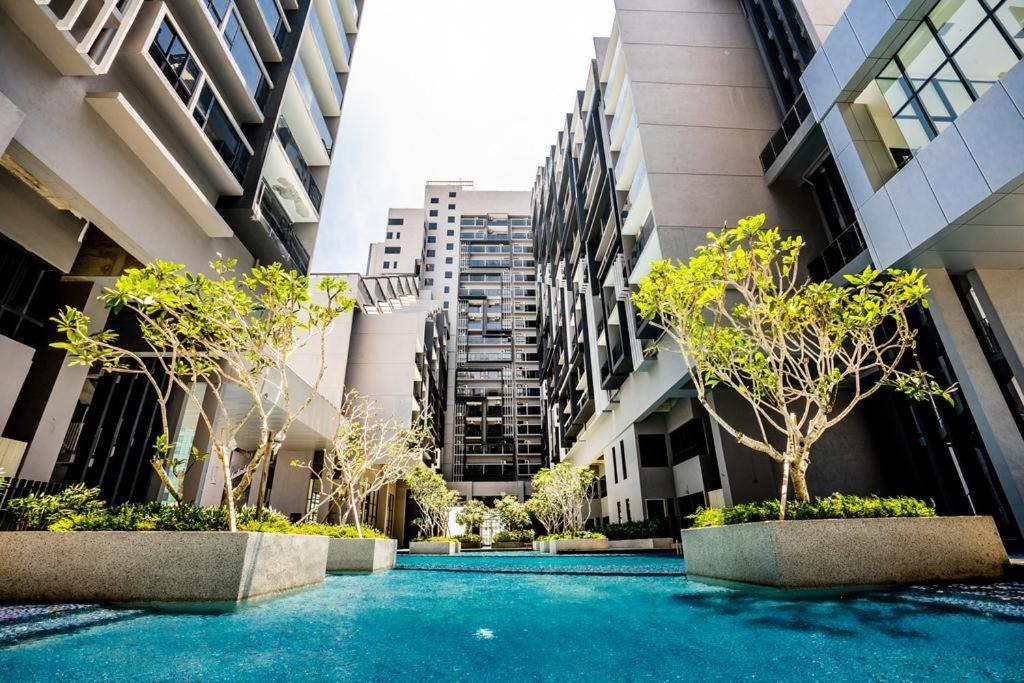 Imperio With Wifi And Poolseaview Apartment *