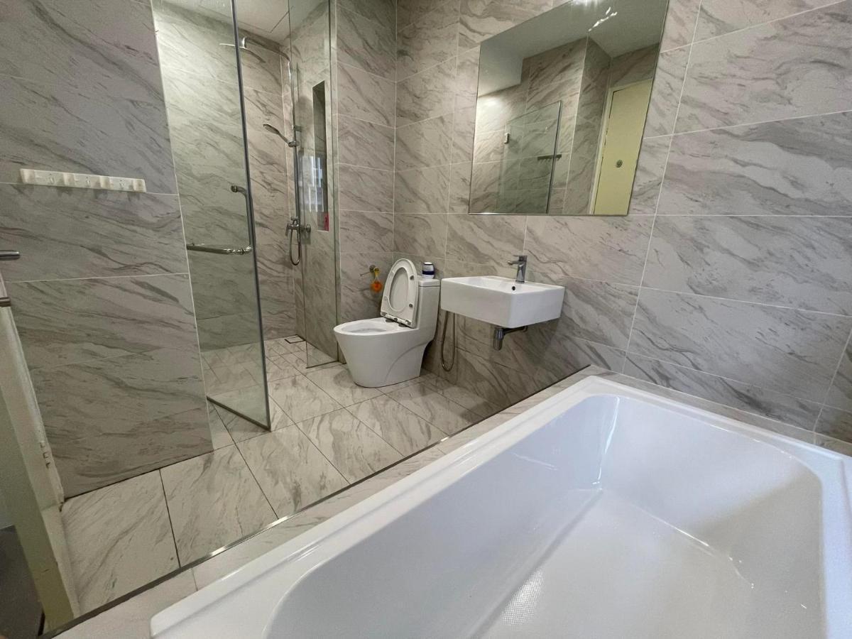 Apartment Imperio With Wifi And Poolseaview Malacca